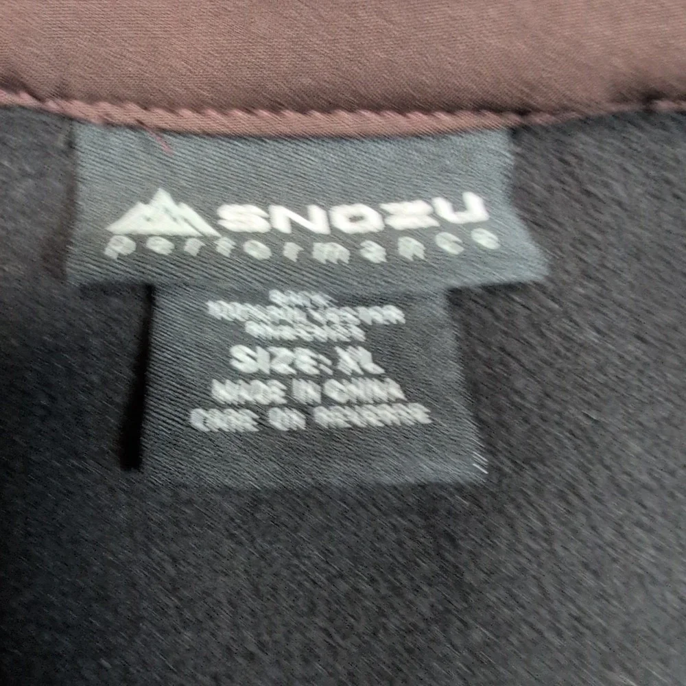 Snozu Performance Jacket Mens XL‎ Brown Logo Zip Up Pockets Lightweight Comfy